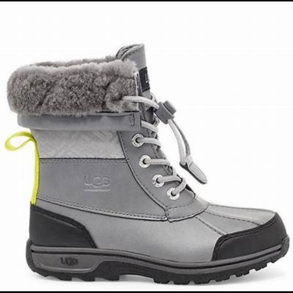 Kids Uggs waterproof boots (great condition ✅)